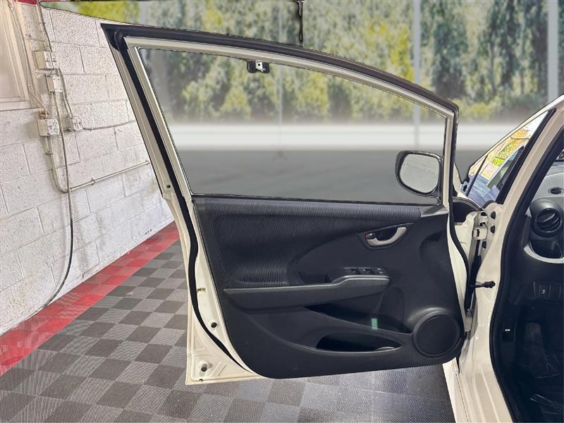 Honda Fit Sport 5-Speed AT 2013