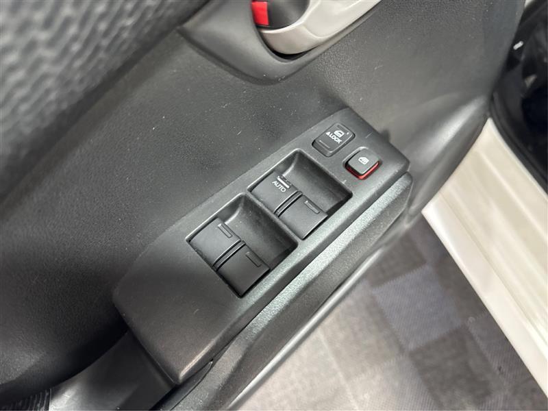 Honda Fit Sport 5-Speed AT 2013