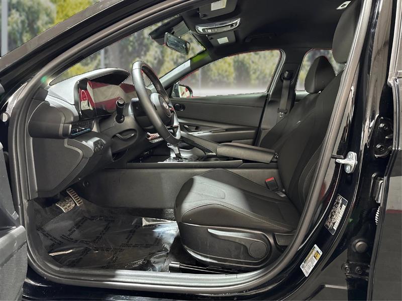 Hyundai Elantra Hybrid Blue 2025