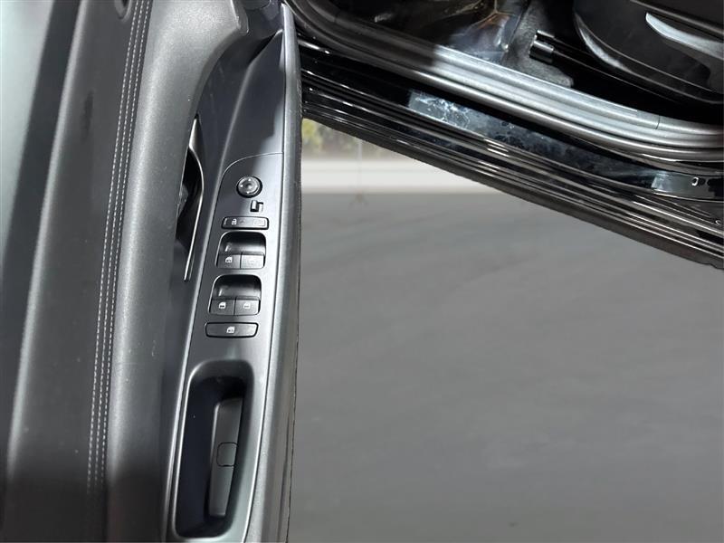 Hyundai Elantra Hybrid Blue 2025