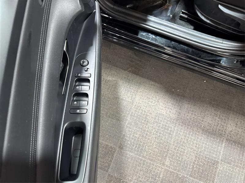 Hyundai Elantra Hybrid Blue 2025