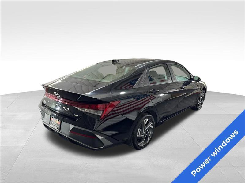 Hyundai Elantra Hybrid Blue 2025