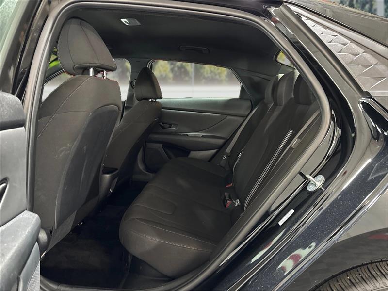 Hyundai Elantra Hybrid Blue 2025