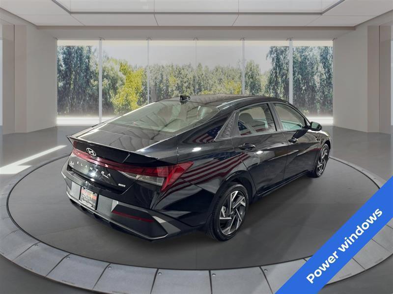 Hyundai Elantra Hybrid Blue 2025