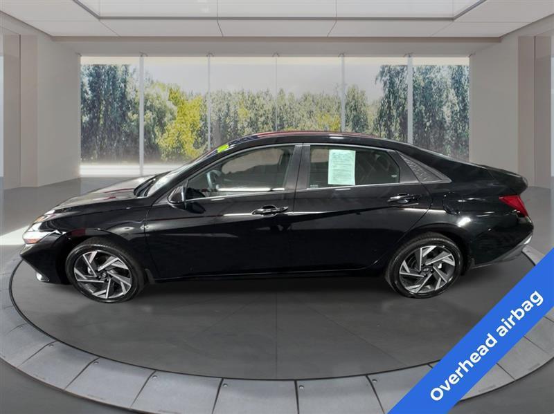Hyundai Elantra Hybrid Blue 2025