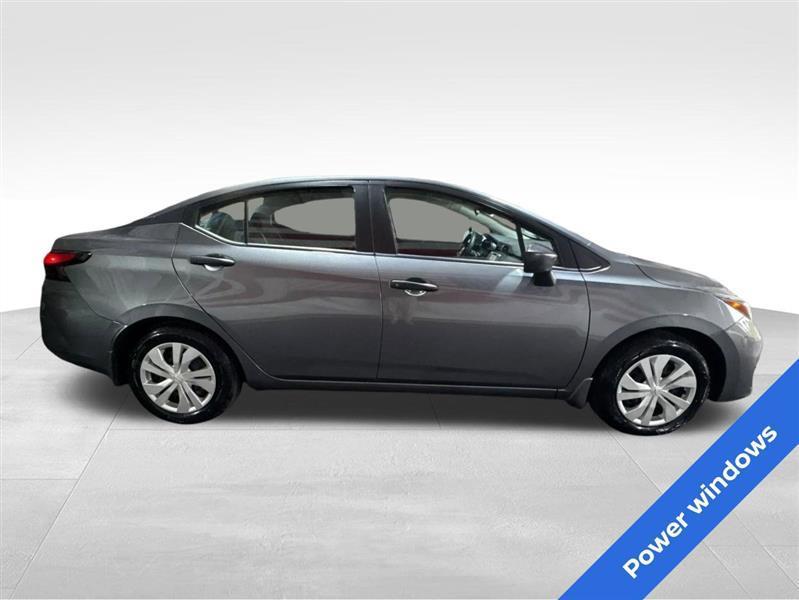 Nissan Versa S 5MT 2024
