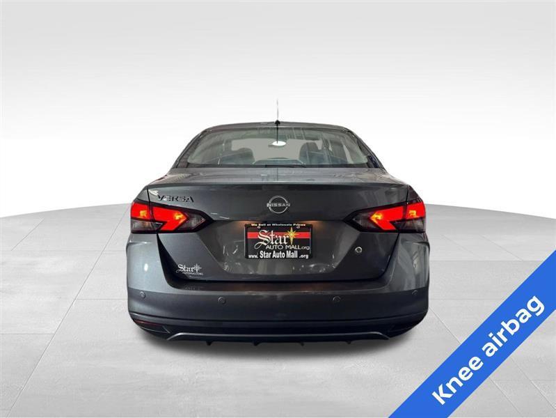 Nissan Versa S 5MT 2024