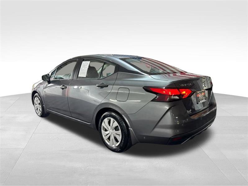 Nissan Versa S 5MT 2024