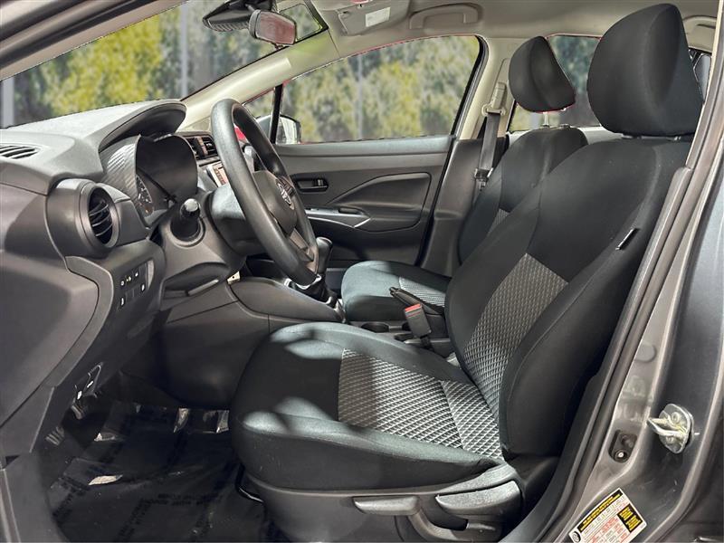 Nissan Versa S 5MT 2024