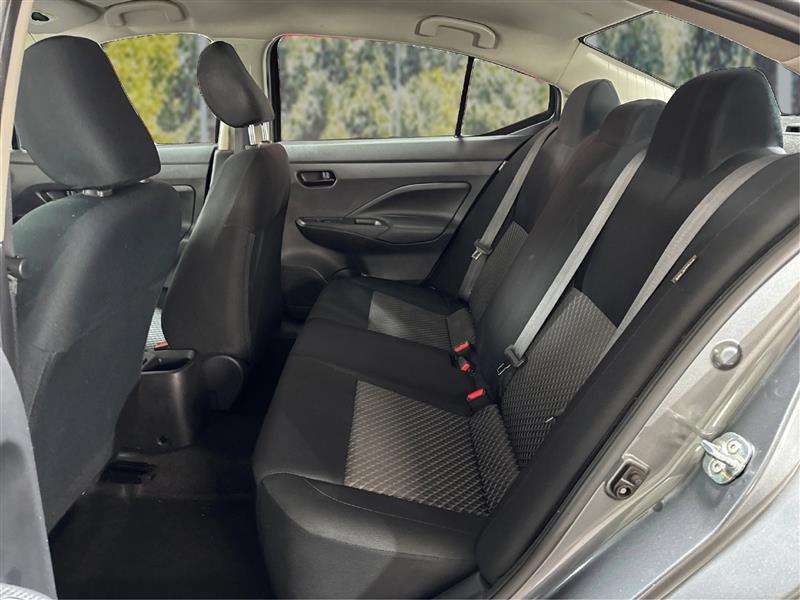 Nissan Versa S 5MT 2024