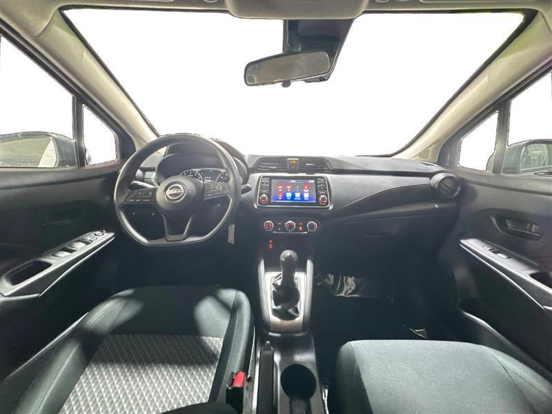 Nissan Versa S 5MT 2024