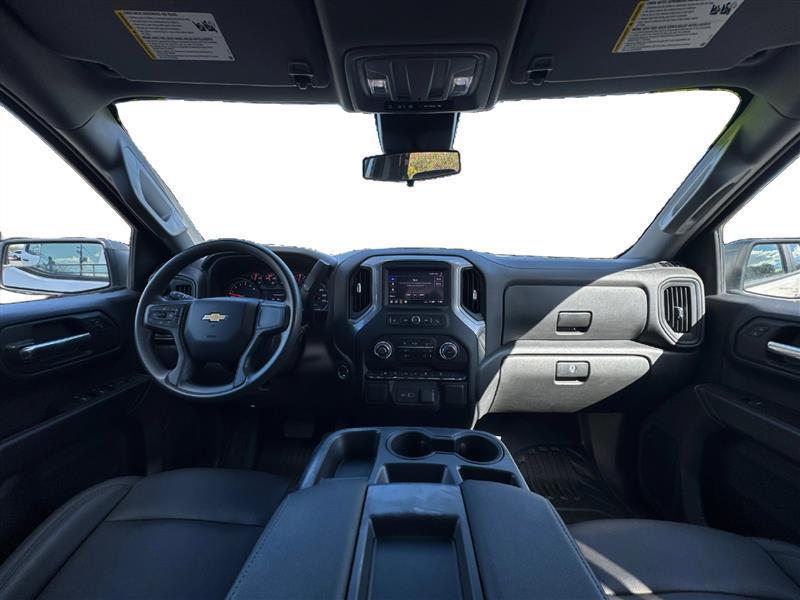 Chevrolet Silverado photo 13