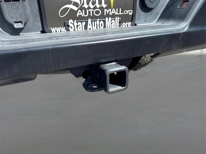 Chevrolet Silverado photo 21