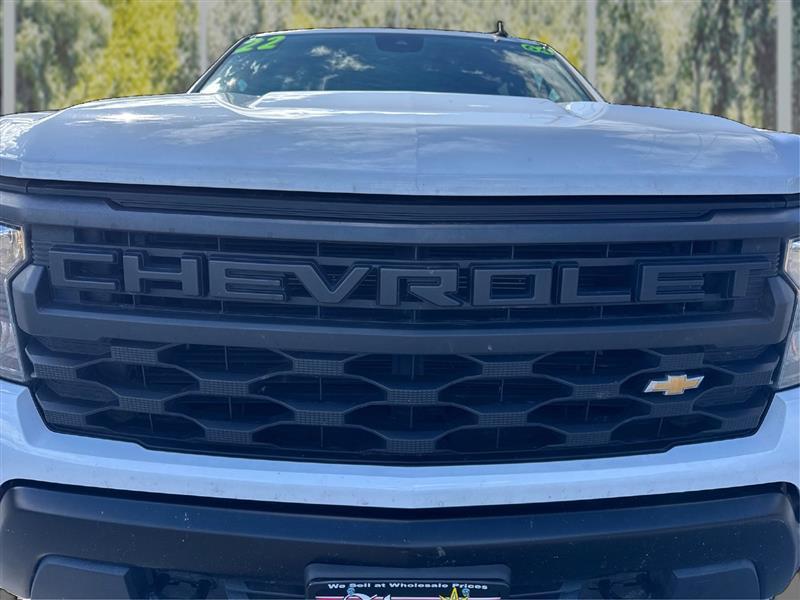 Chevrolet Silverado photo 24