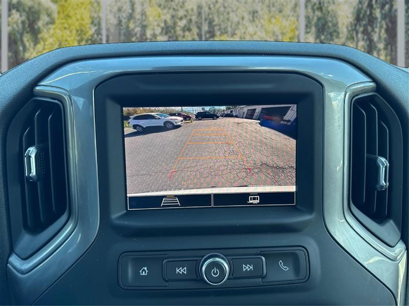 Chevrolet Silverado photo 26