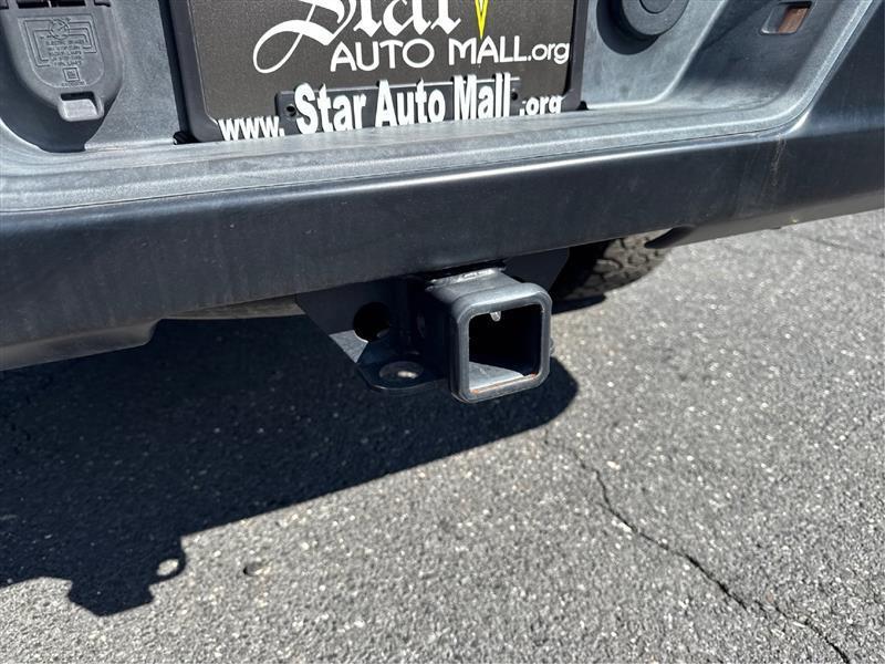 Chevrolet Silverado photo 34