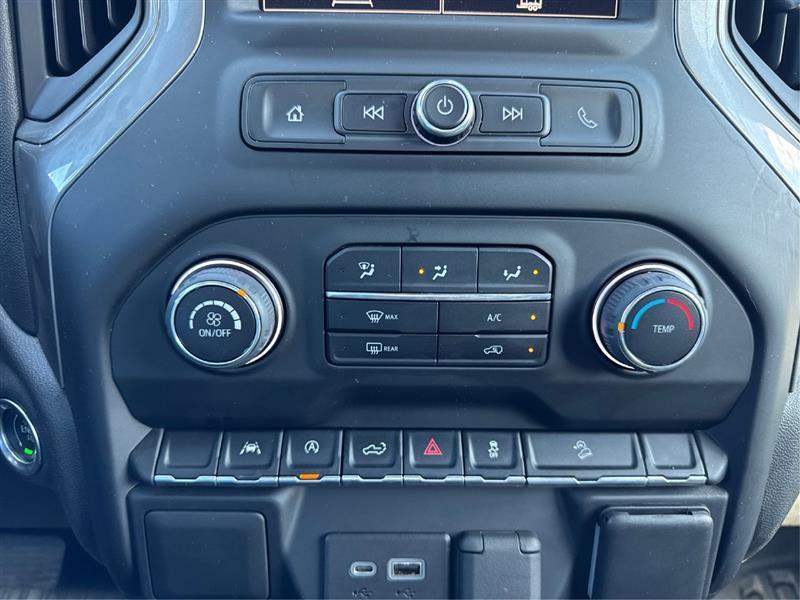Chevrolet Silverado photo 37