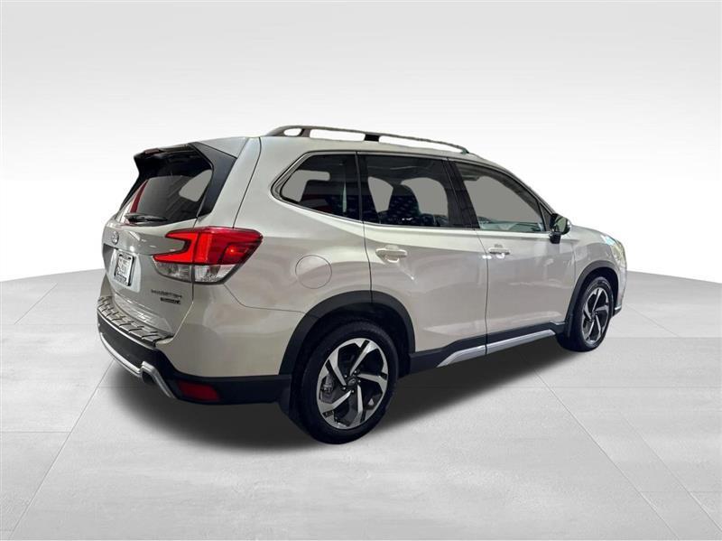 Subaru Forester photo 5