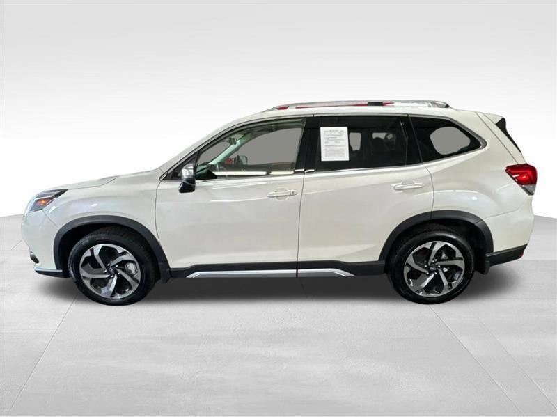 Subaru Forester photo 8