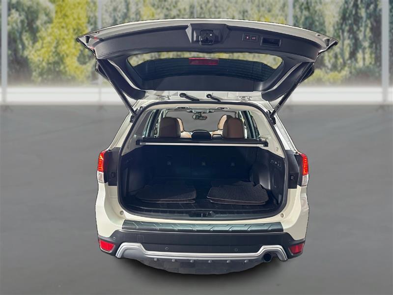 Subaru Forester photo 13