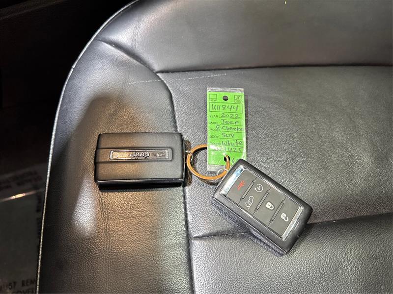 Jeep Grand Cherokee L photo 31