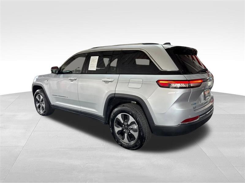 Jeep Grand Cherokee photo 7