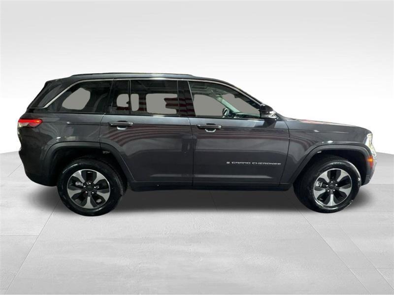 Jeep Grand Cherokee photo 4