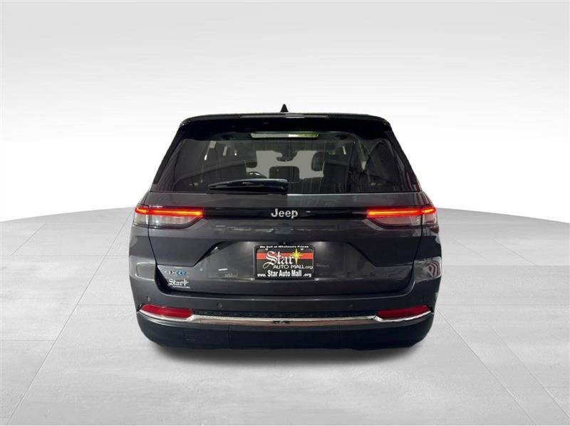 Jeep Grand Cherokee photo 6
