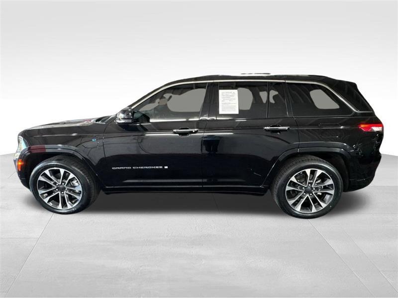 Jeep Grand Cherokee photo 8
