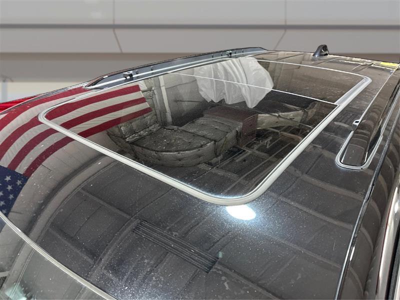 Jeep Grand Cherokee photo 12