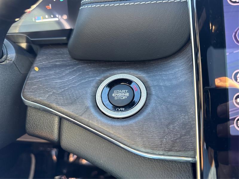 Jeep Grand Cherokee photo 37