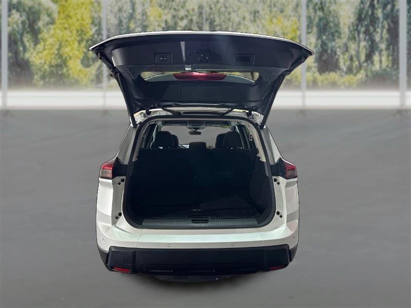 Nissan Rogue SV 2024