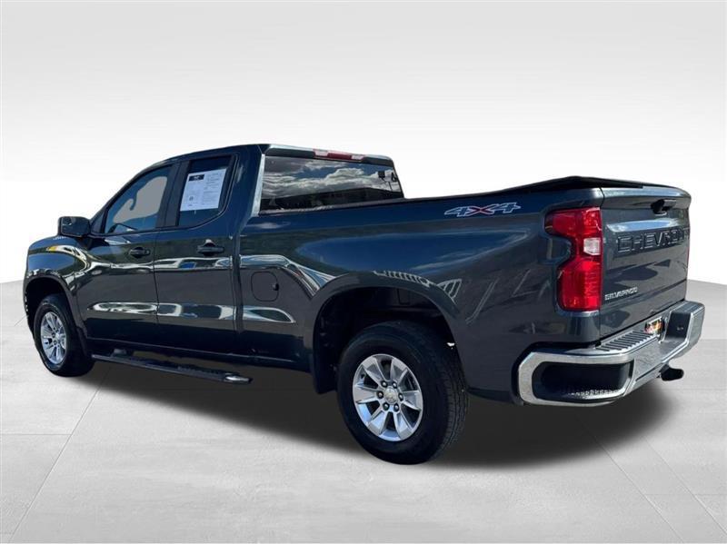 Chevrolet Silverado photo 7
