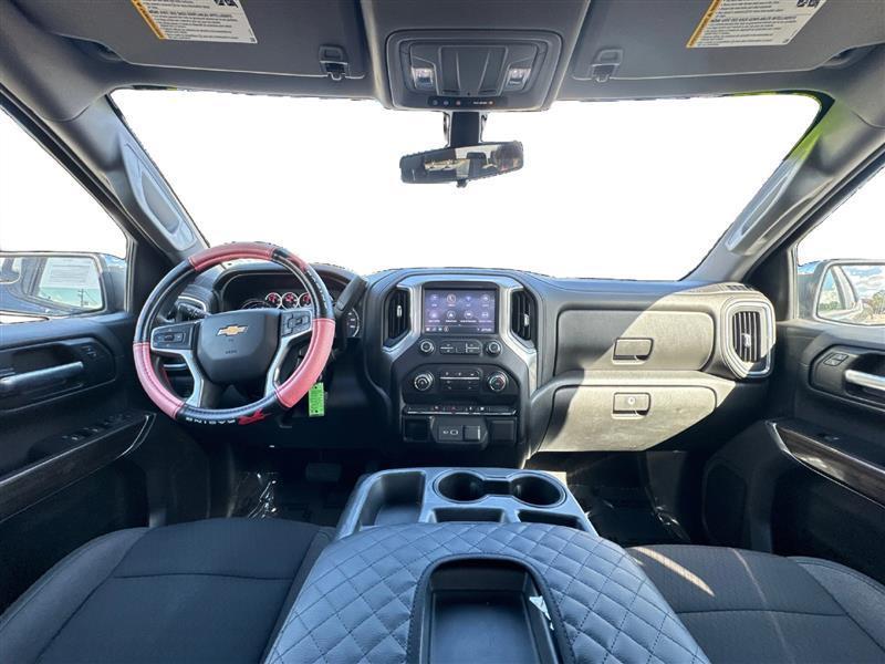 Chevrolet Silverado photo 13
