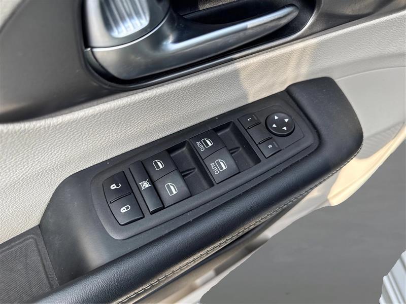 Chrysler Pacifica Touring L 2023