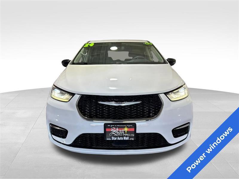 Chrysler Pacifica Hybrid Select 2024