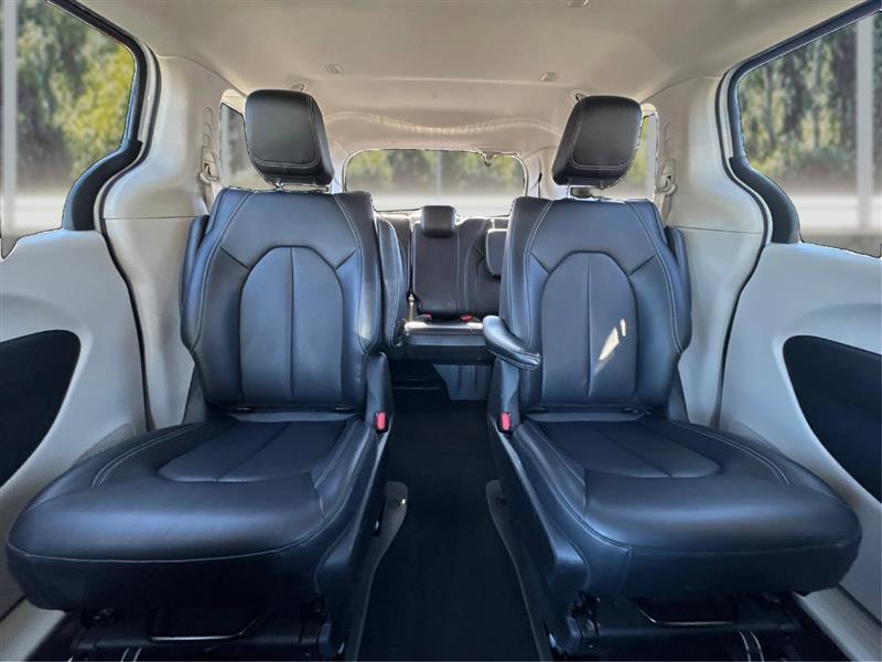 Chrysler Pacifica Hybrid Select 2024