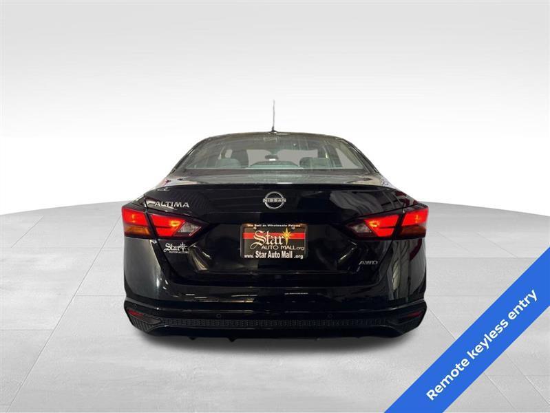 Nissan Altima 2.5 SV AWD 2025
