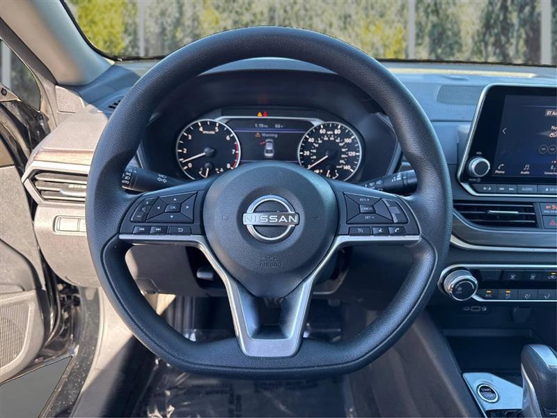 Nissan Altima 2.5 SV AWD 2025