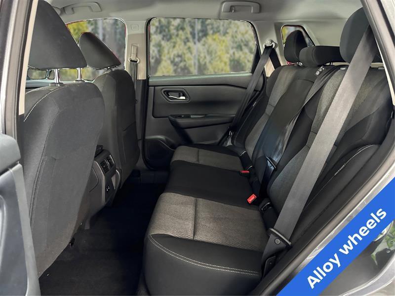 Nissan Rogue photo 10