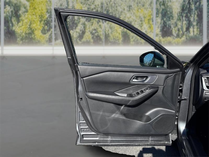 Nissan Rogue photo 20