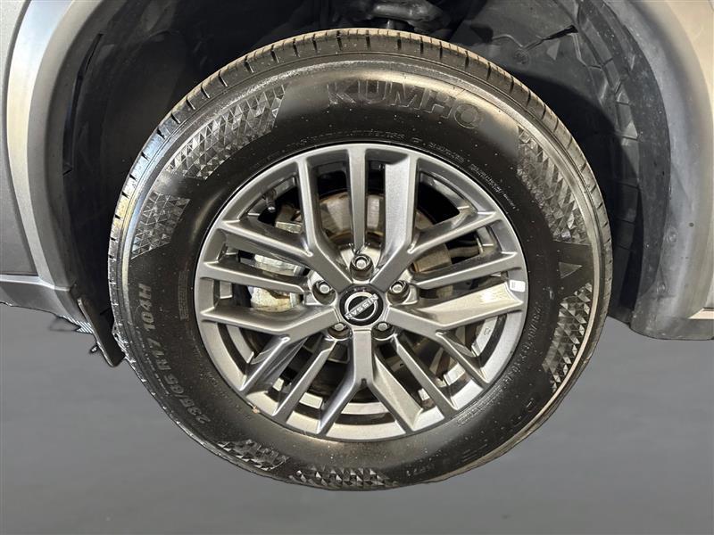Nissan Rogue photo 22