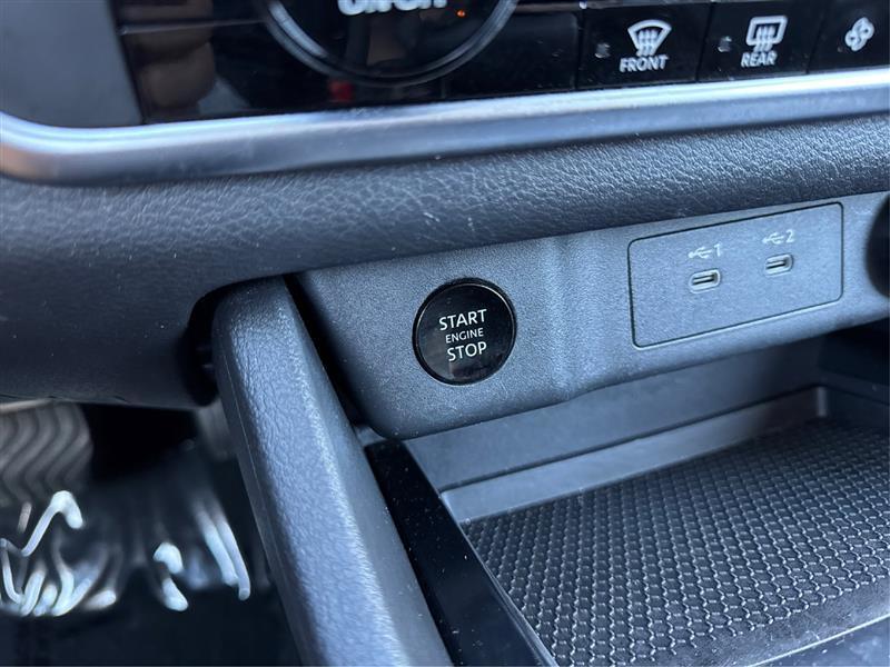 Nissan Rogue photo 27