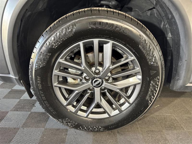 Nissan Rogue photo 30