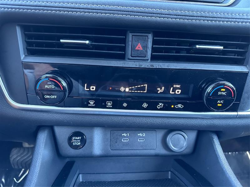 Nissan Rogue photo 33
