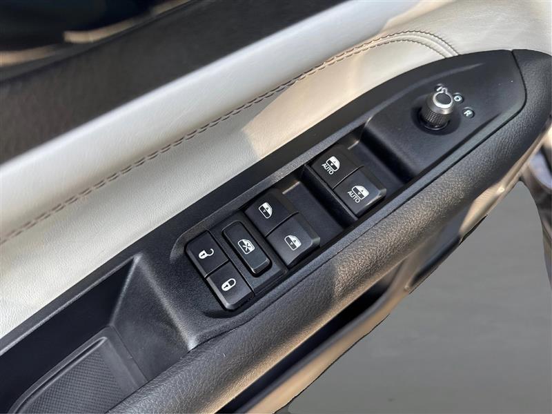 Jeep Compass photo 30
