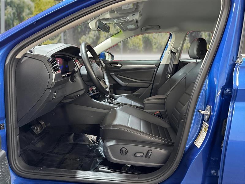Volkswagen Jetta SE 2024