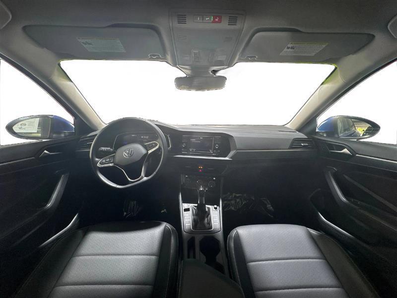 Volkswagen Jetta SE 2024
