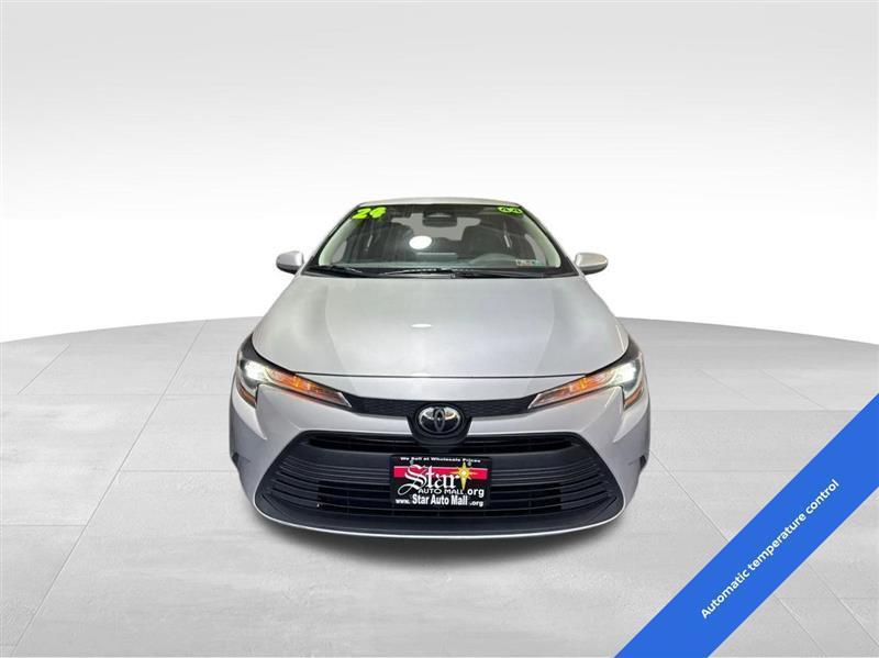 Toyota Corolla LE 2024