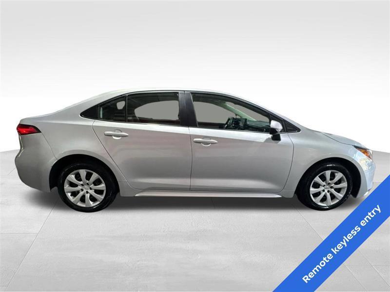 Toyota Corolla LE 2024